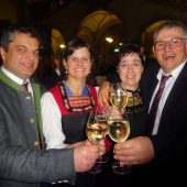 <p class="caption">Die Bürgermeister Andreas Simma (Au), Annette Sohler (Lingenau), Bianca Moosbrugger (Reuthe) und Josef Kirchmann (Langen).</p>